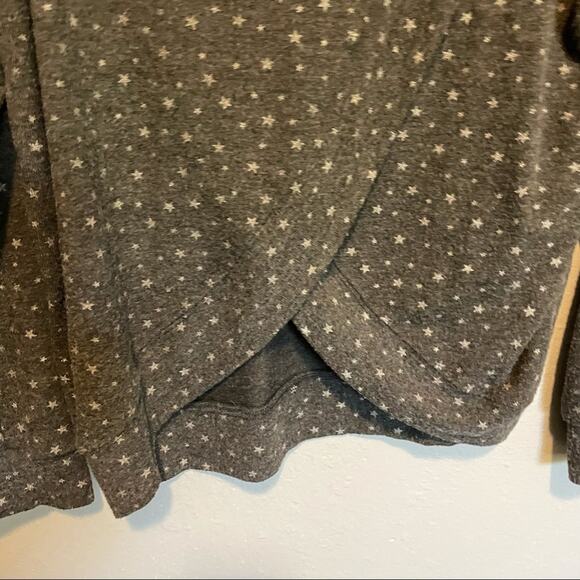 Sundry Grey Star Print Pullover Cross Back Small - Picture 10 of 11